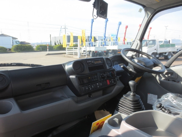 日野 デュトロ 小型 冷蔵冷凍バン 2RG-XZU645M(102490) 19枚目