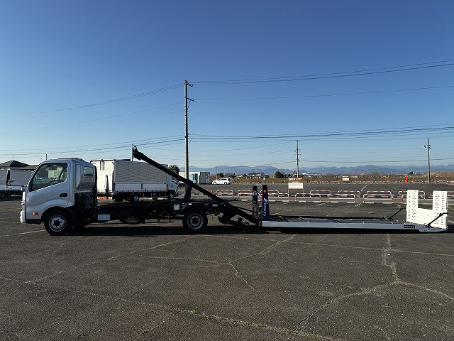 トヨタ ダイナ 小型 キャリアカー 2PG-XZU722(102492) 11枚目