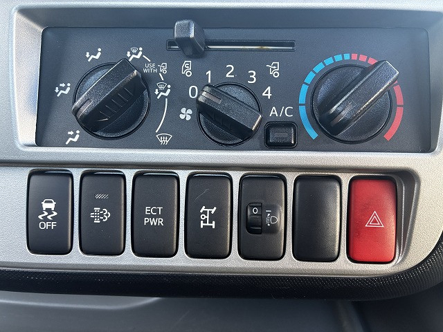 トヨタ ダイナ 小型 キャリアカー 2PG-XZU722(102492) 34枚目