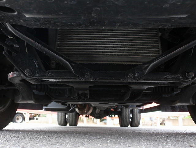 いすゞ エルフ 小型 平ボディ 2RG-NPR88AR(102494) 27枚目