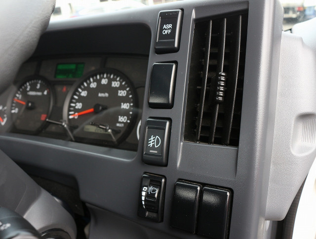 いすゞ エルフ 小型 平ボディ 2RG-NPR88AR(102494) 41枚目