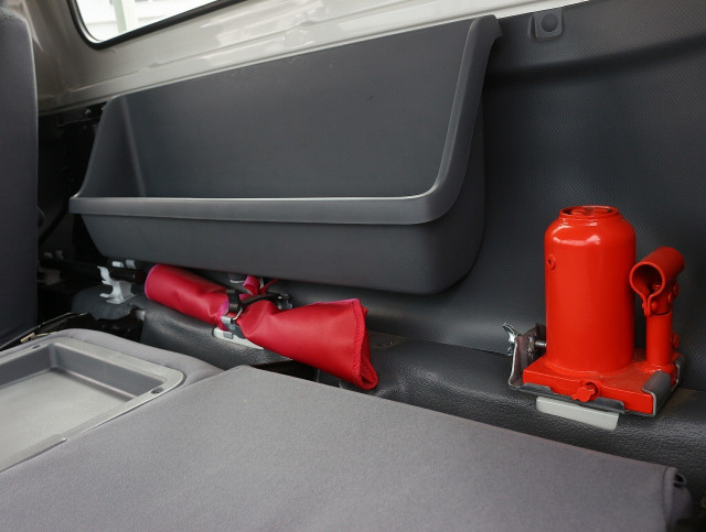 いすゞ エルフ 小型 平ボディ 2RG-NPR88AR(102494) 46枚目