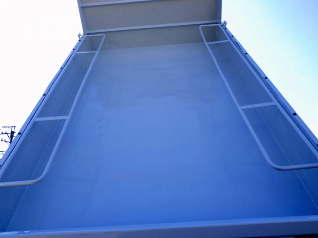 いすゞ フォワード 中型 土砂ダンプ 2PG-FRR90S1(102496) 11枚目