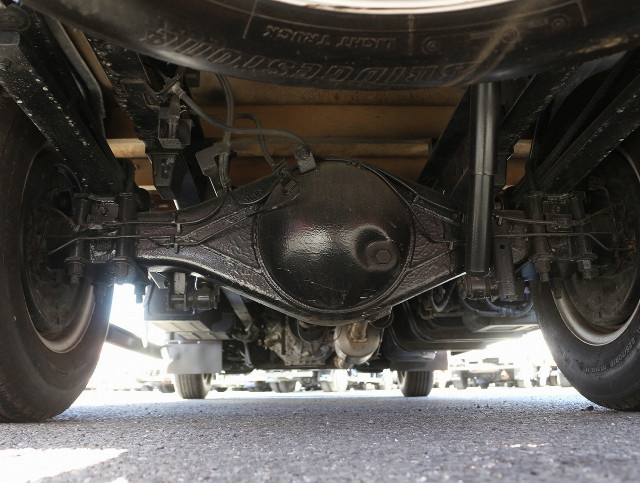 いすゞ エルフ 小型 平ボディ 2RG-NPR88AR(102495) 27枚目