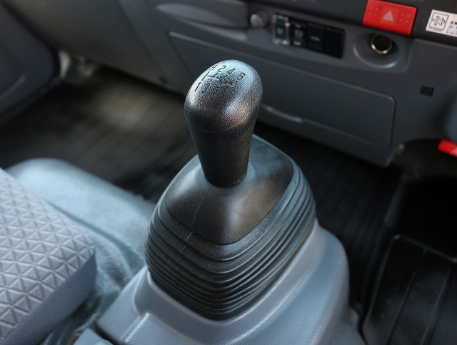 いすゞ エルフ 小型 平ボディ 2RG-NPR88AR(102495) 35枚目