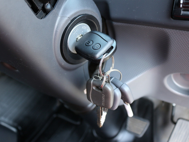 いすゞ エルフ 小型 平ボディ 2RG-NPR88AR(102495) 40枚目