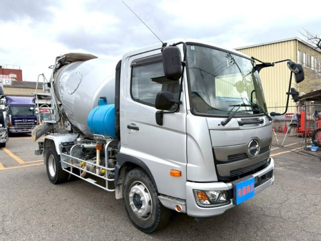 日野 レンジャー 増トン ミキサー車 2KG-FJ2ABA(102497) 2枚目