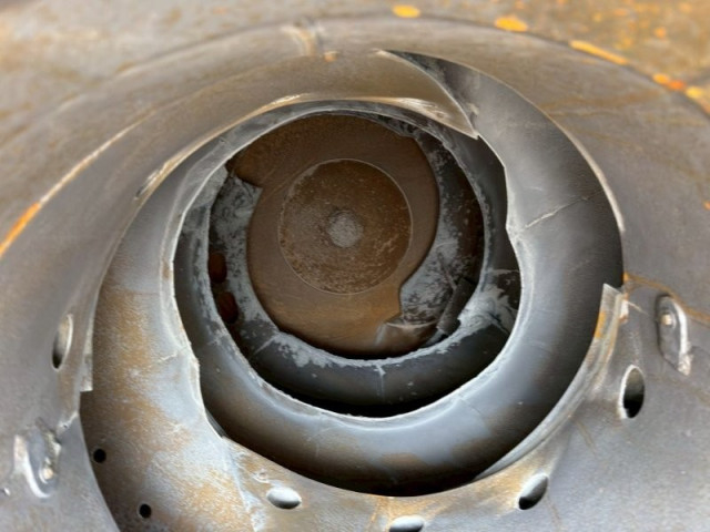 日野 レンジャー 増トン ミキサー車 2KG-FJ2ABA(102497) 9枚目