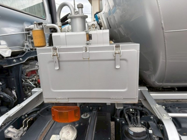 日野 レンジャー 増トン ミキサー車 2KG-FJ2ABA(102497) 17枚目