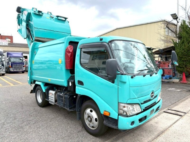 日野 デュトロ 小型 塵芥車（プレス式） 2RG-XZU605X(102500) 6枚目