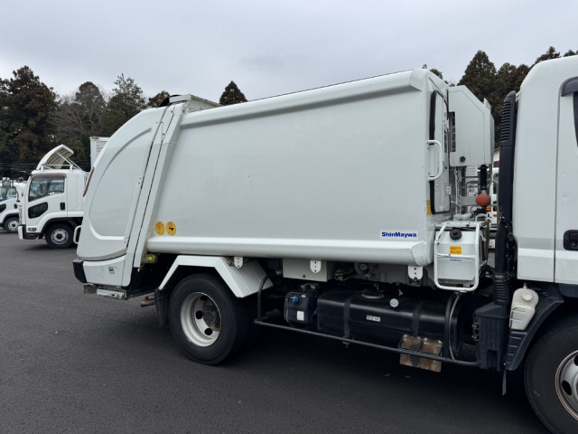 UDトラックス（日産） カゼット 小型 塵芥車（プレス式） 2PG-FEB9Y(102501) 6枚目