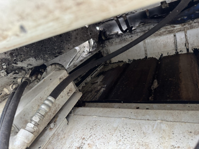 UDトラックス（日産） カゼット 小型 塵芥車（プレス式） 2PG-FEB9Y(102501) 13枚目