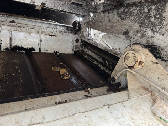 UDトラックス（日産） カゼット 小型 塵芥車（プレス式） 2PG-FEB9Y(102501) 14枚目