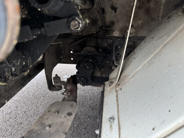 UDトラックス（日産） カゼット 小型 塵芥車（プレス式） 2PG-FEB9Y(102501) 22枚目