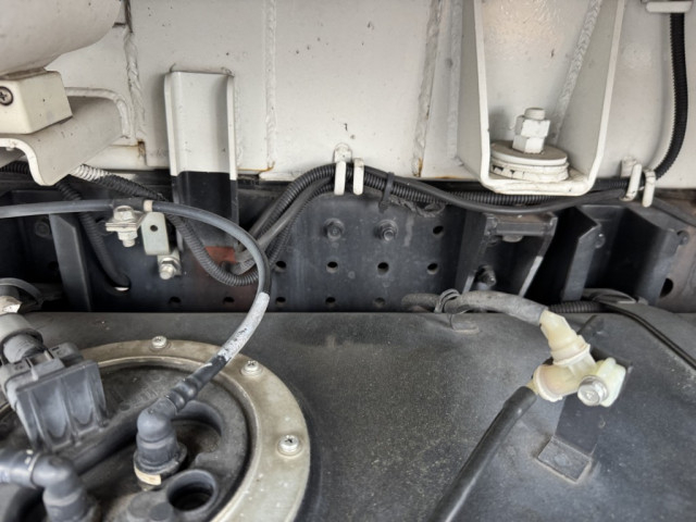 UDトラックス（日産） カゼット 小型 塵芥車（プレス式） 2PG-FEB9Y(102501) 23枚目