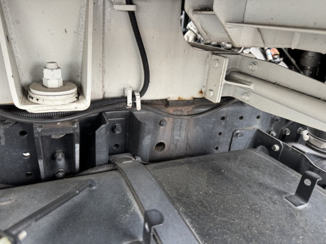 UDトラックス（日産） カゼット 小型 塵芥車（プレス式） 2PG-FEB9Y(102501) 24枚目