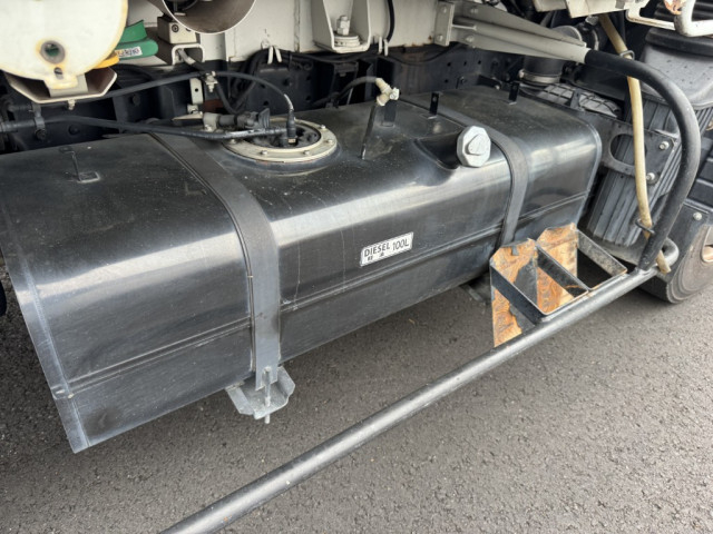 UDトラックス（日産） カゼット 小型 塵芥車（プレス式） 2PG-FEB9Y(102501) 26枚目