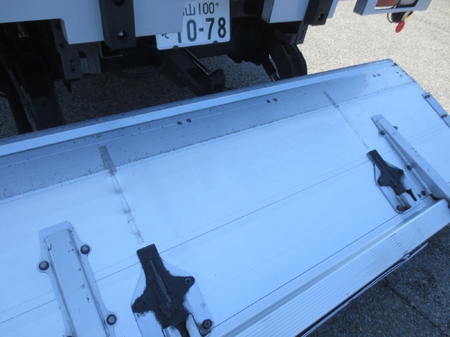 日野 レンジャー 中型 ウィング 2PG-FD2ABA(102503) 28枚目