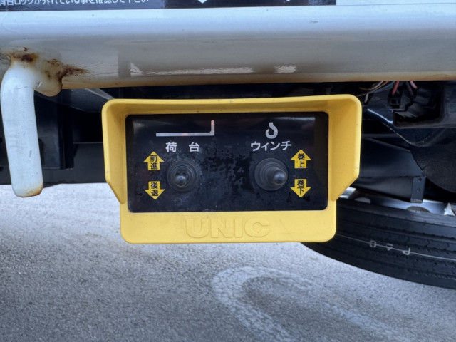 三菱ふそう キャンター 小型 キャリアカー 2PG-FEB80(102504) 9枚目
