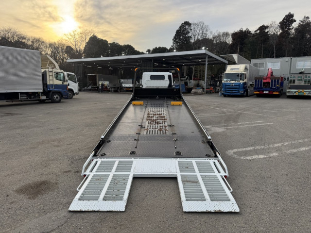 三菱ふそう キャンター 小型 キャリアカー 2PG-FEB80(102504) 10枚目