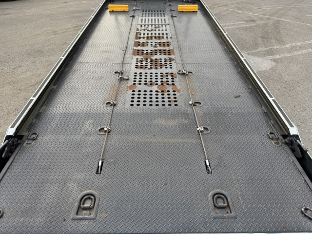 三菱ふそう キャンター 小型 キャリアカー 2PG-FEB80(102504) 13枚目