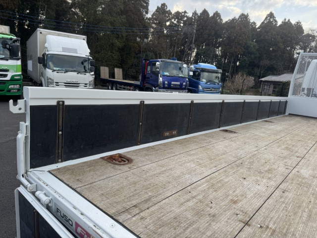 三菱ふそう ファイター 中型 平ボディ（クレーン付） 2KG-FK61F(102505) 9枚目