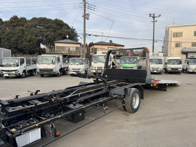 三菱ふそう キャンター 小型 キャリアカー 2PG-FEB80(102504) 17枚目