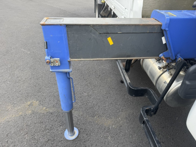 三菱ふそう ファイター 中型 平ボディ（クレーン付） 2KG-FK61F(102505) 16枚目