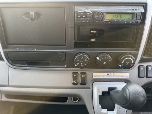 三菱ふそう キャンター 小型 キャリアカー 2PG-FEB80(102504) 31枚目