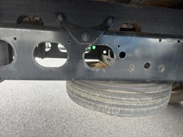 三菱ふそう ファイター 中型 平ボディ（クレーン付） 2KG-FK61F(102505) 24枚目