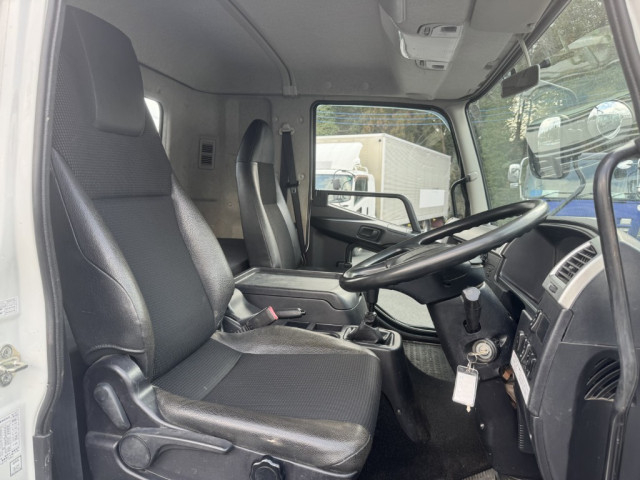 三菱ふそう ファイター 中型 平ボディ（クレーン付） 2KG-FK61F(102505) 29枚目