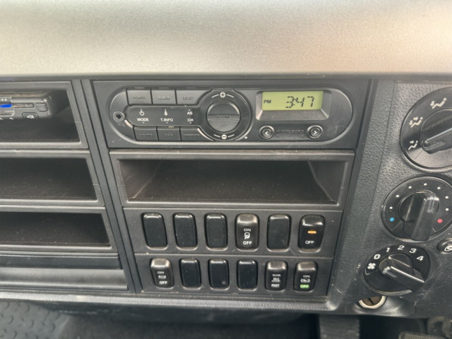 三菱ふそう ファイター 中型 平ボディ（クレーン付） 2KG-FK61F(102505) 32枚目