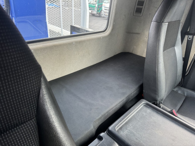 三菱ふそう ファイター 中型 平ボディ（クレーン付） 2KG-FK61F(102505) 38枚目