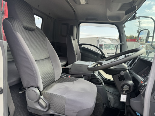 いすゞ フォワード 中型 平ボディ（クレーン付） 2RG-FRR90S2(102506) 31枚目