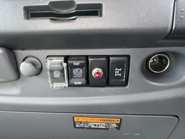 いすゞ フォワード 中型 平ボディ（クレーン付） 2RG-FRR90S2(102506) 35枚目