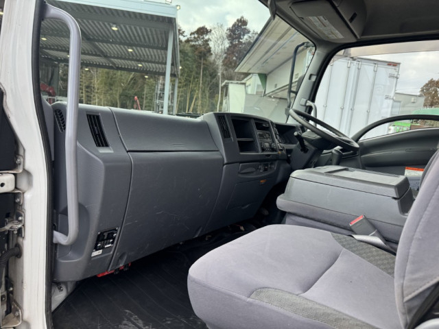 いすゞ フォワード 中型 平ボディ（クレーン付） 2RG-FRR90S2(102506) 39枚目