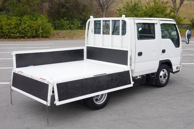 いすゞ エルフ 小型 Wキャブ TRG-NJR85A(102508) 15枚目