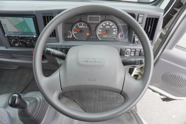 いすゞ エルフ 小型 Wキャブ TRG-NJR85A(102508) 35枚目