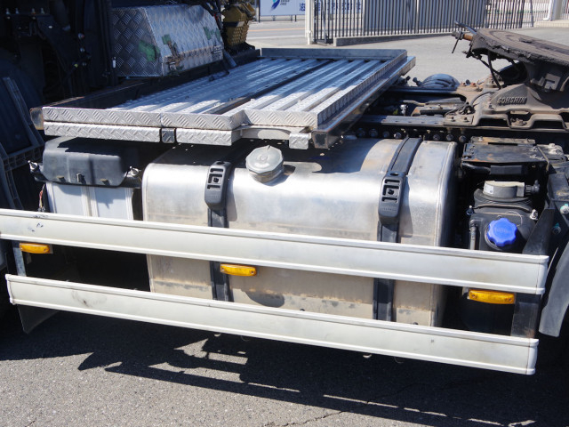 日野 プロフィア 大型 トラクタ 2DG-SH1EDGG(102511) 13枚目