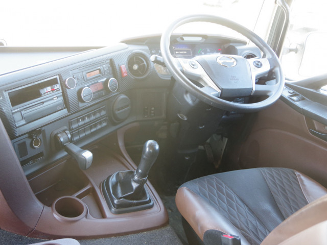 日野 プロフィア 大型 トラクタ 2DG-SH1EDGG(102511) 27枚目