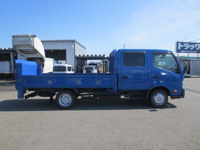 トヨタ トヨエース 小型 Wキャブ TPG-XZU710(102514) 8枚目