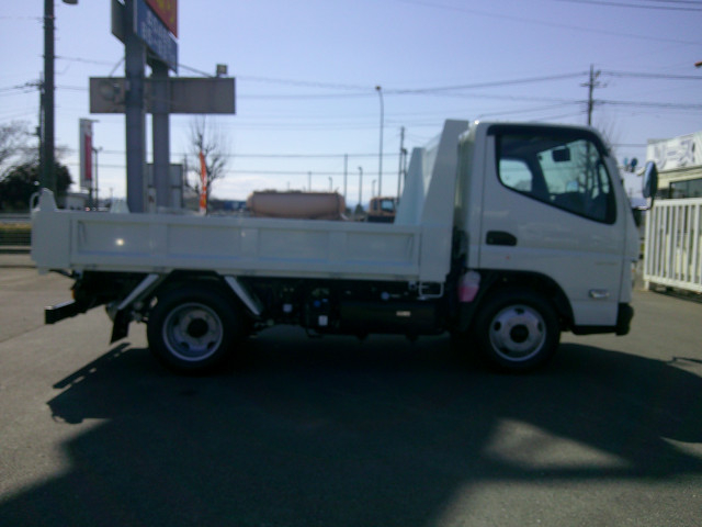 三菱ふそう キャンター 小型 土砂ダンプ 2RG-FBA60(102527) 5枚目