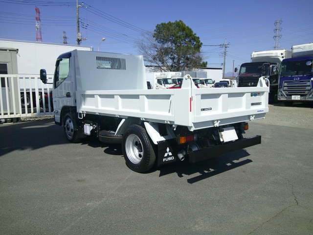 三菱ふそう キャンター 小型 土砂ダンプ 2RG-FBA60(102530) 8枚目