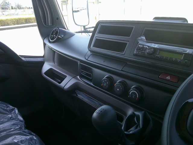 三菱ふそう キャンター 小型 土砂ダンプ 2RG-FBA60(102530) 19枚目