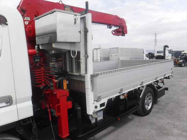 三菱ふそう キャンター 小型 平ボディ（クレーン付） TPG-FEB50(102531) 3枚目