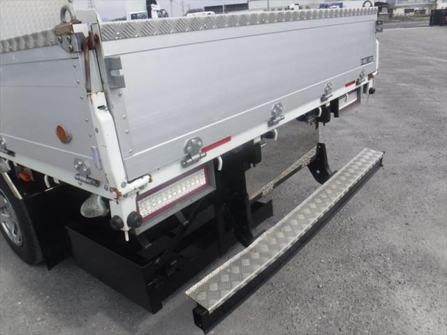 三菱ふそう キャンター 小型 平ボディ（クレーン付） TPG-FEB50(102531) 17枚目