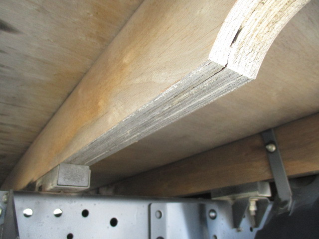 いすゞ エルフ 小型 平ボディ TRG-NJR85A(102532) 24枚目