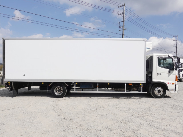 日野 レンジャー 中型 冷蔵冷凍バン TKG-FC9JNAA(102533) 10枚目