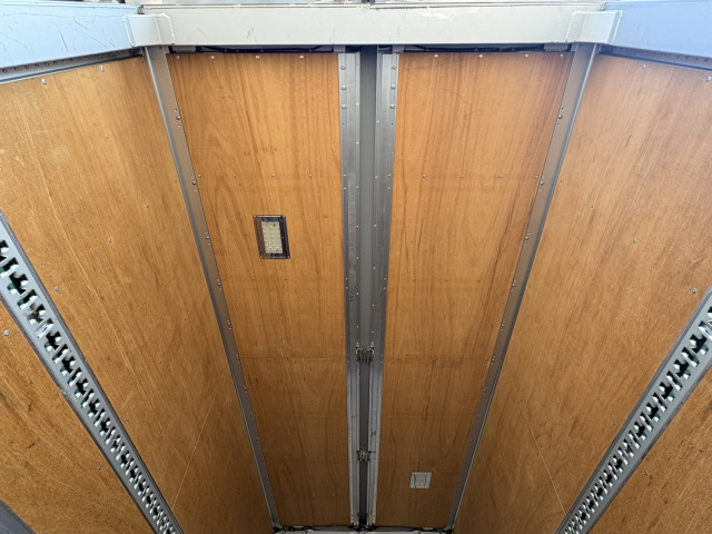 Toyota dyna Small Wing body TKG-XZU655(102534) 13枚目