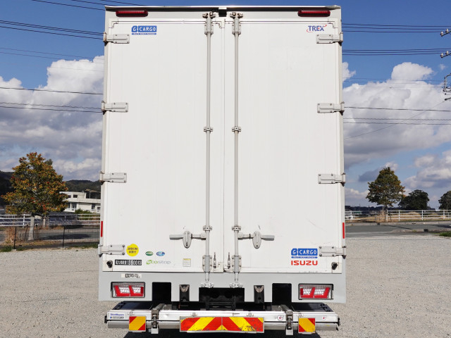 いすゞ ギガ 大型 ウィング 2PG-CYJ77C(102543) 10枚目